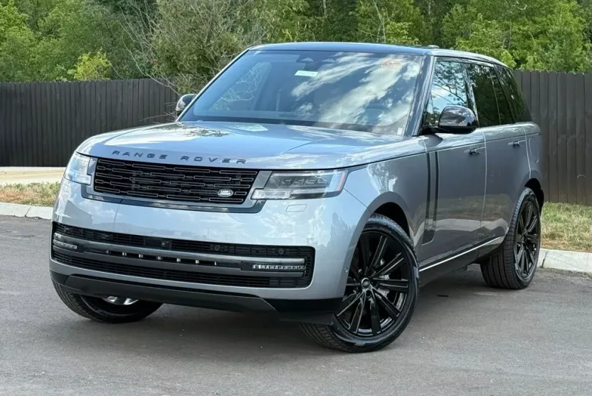 2025 Land Rover Range Rover SE photo 1