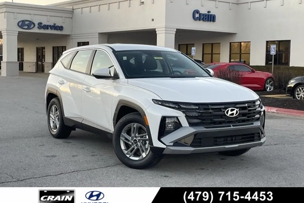 2025 Hyundai Tucson SE photo 1