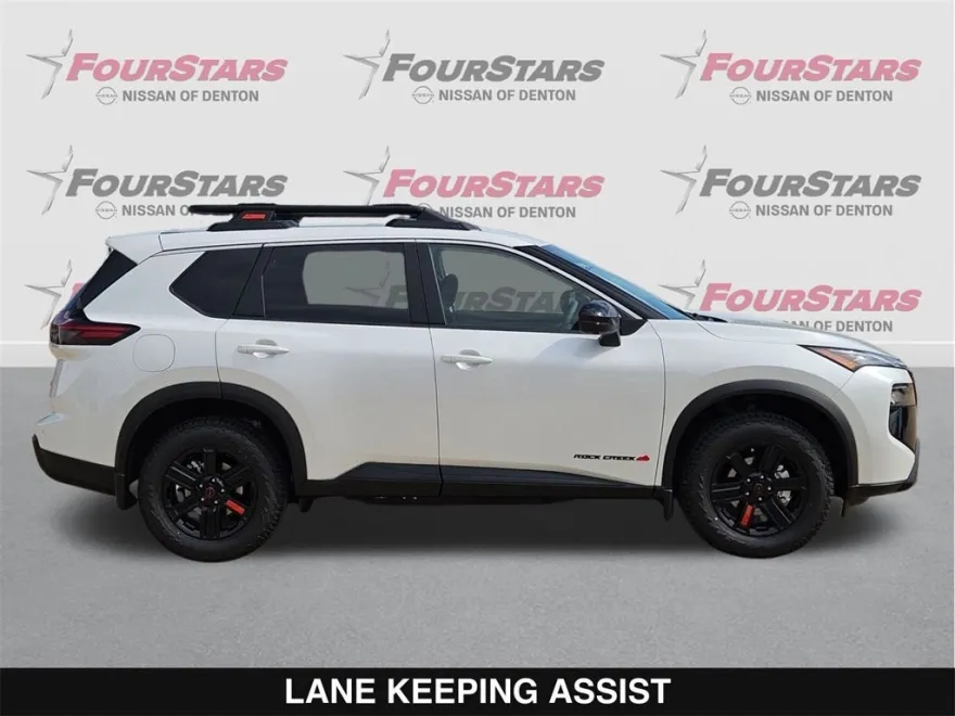 2026 Nissan Rogue SV photo 1