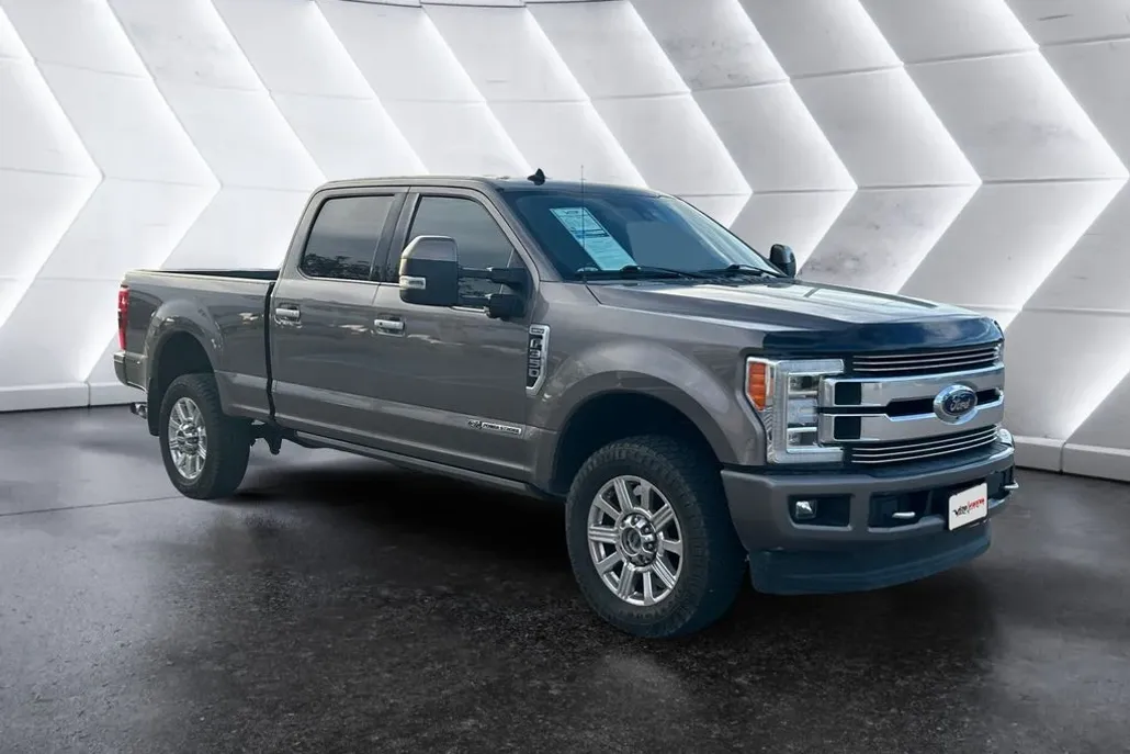 2019 Ford F-350 Limited photo 1