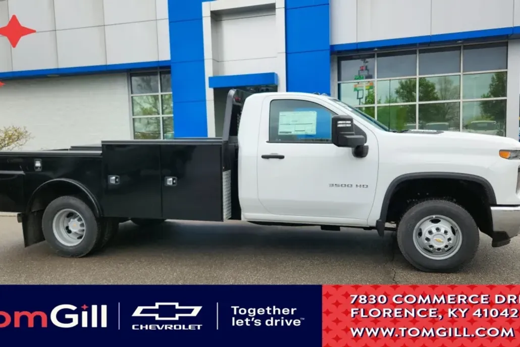 2025 Chevrolet Silverado 3500HD Work Truck photo 1