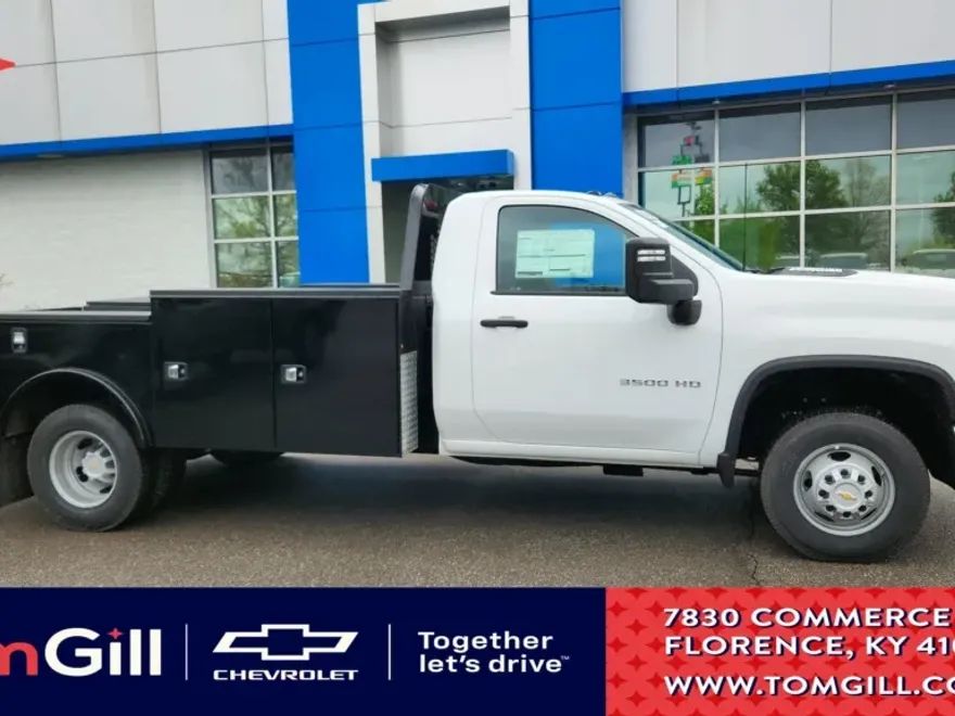 2025 Chevrolet Silverado 3500HD Work Truck photo 1