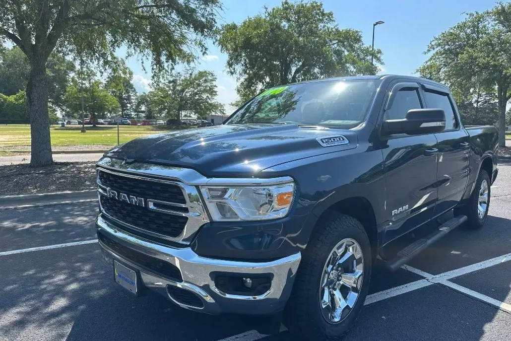 2022 Ram 1500 Laramie photo 1