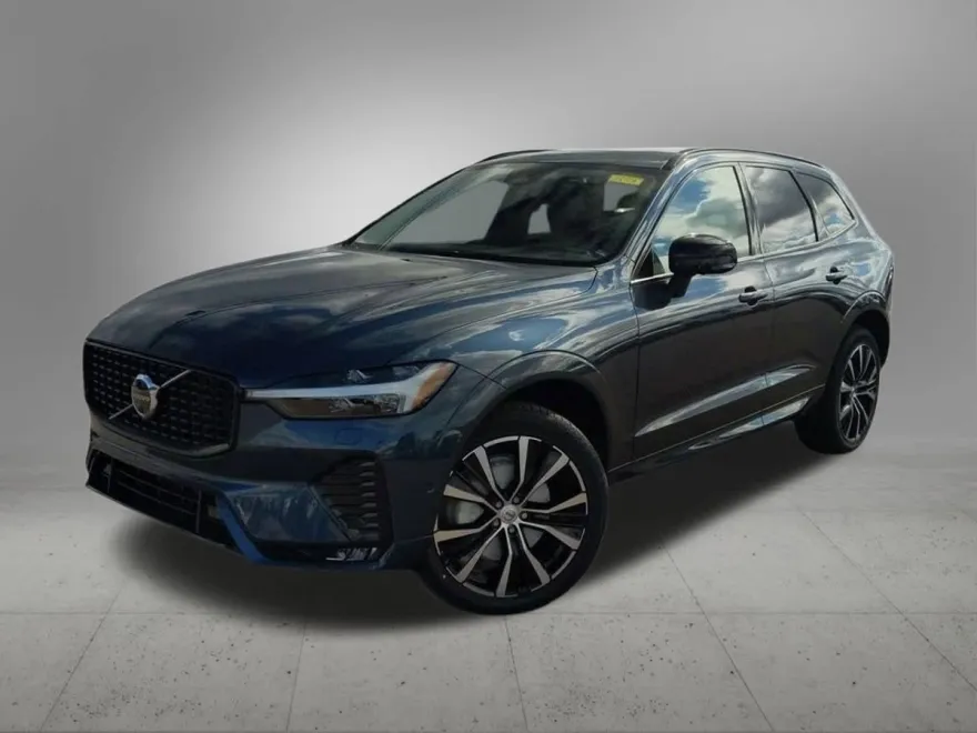 2025 Volvo XC60 Plus B5 photo 1
