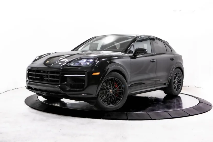 2026 Porsche Cayenne Coupe GTS photo 1