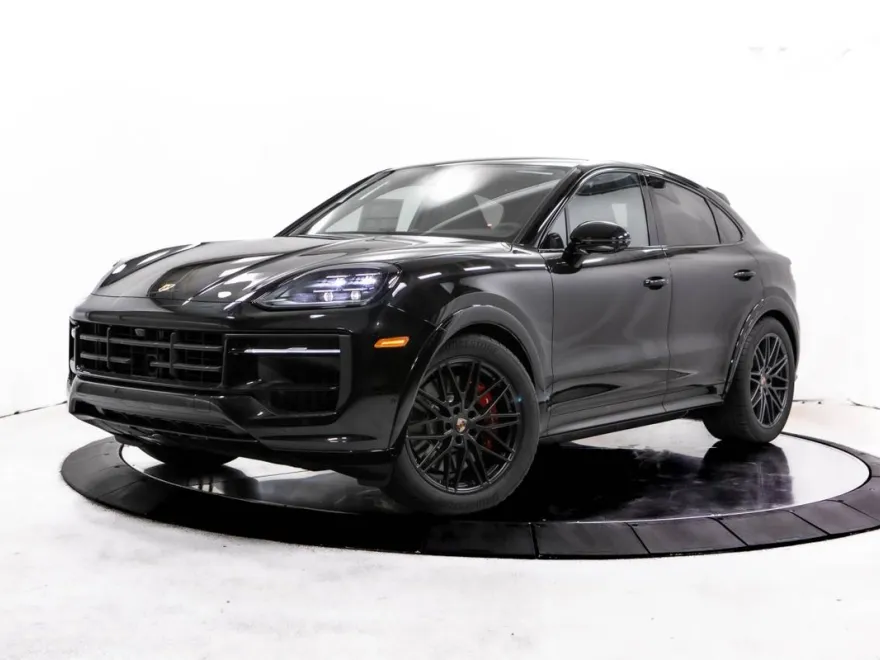 2026 Porsche Cayenne Coupe GTS photo 1