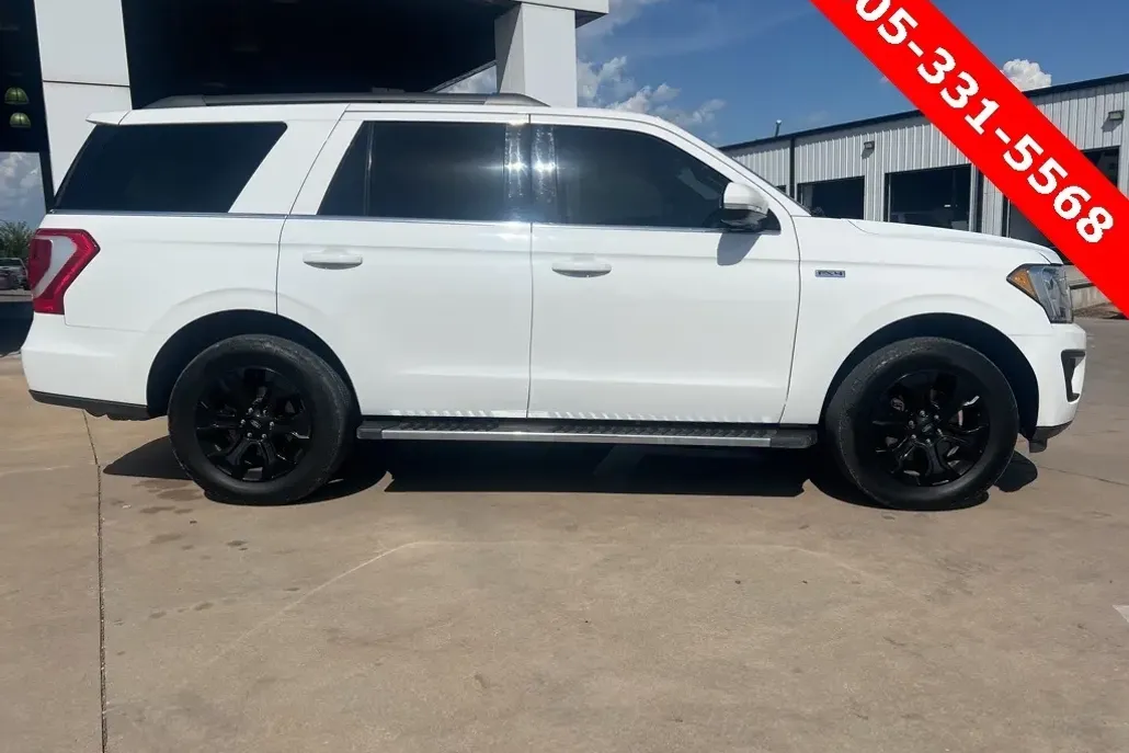 2021 Ford Expedition XLT photo 1
