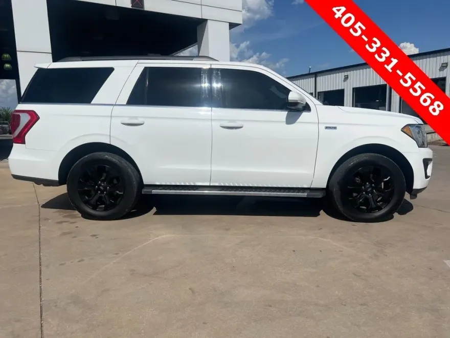 2021 Ford Expedition XLT photo 1
