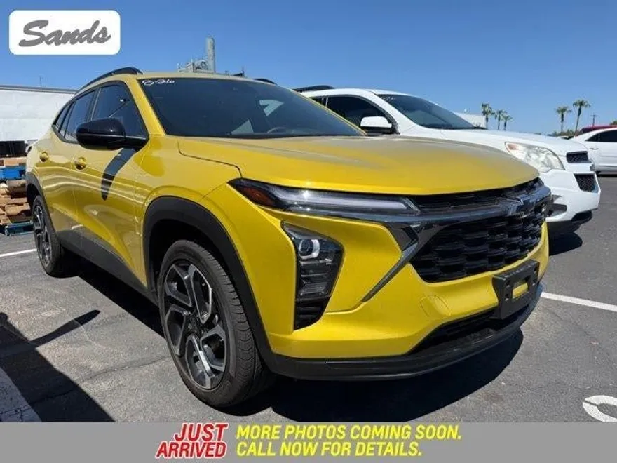 2025 Chevrolet Trax photo 1