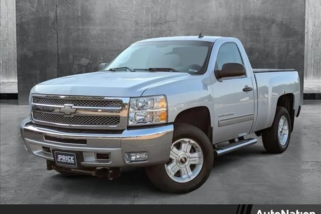 2013 Chevrolet Silverado 1500 LT photo 1