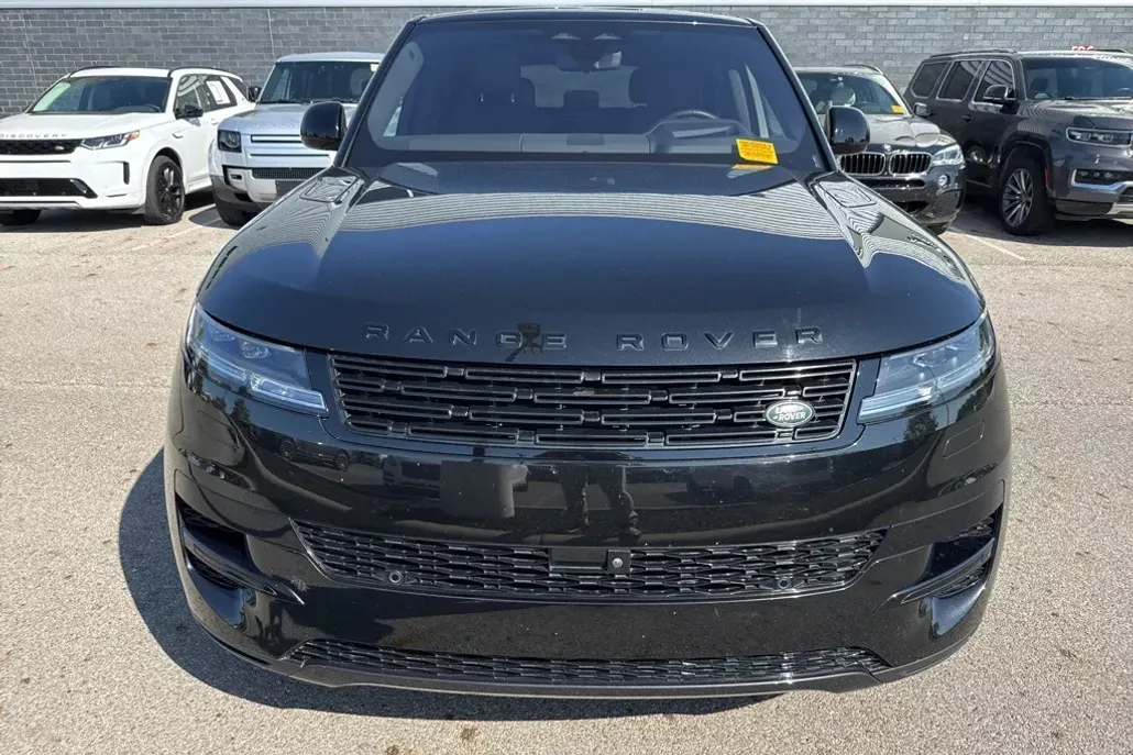 2023 Land Rover Range Rover Sport SE photo 1