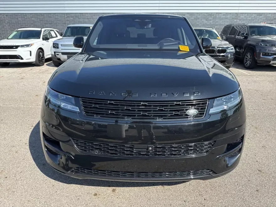 2023 Land Rover Range Rover Sport SE photo 1