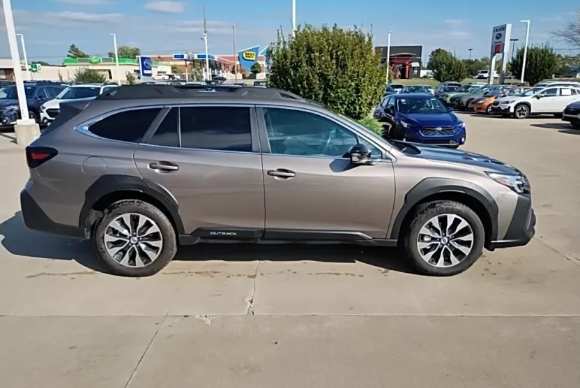 2024 Subaru Outback Limited photo 1