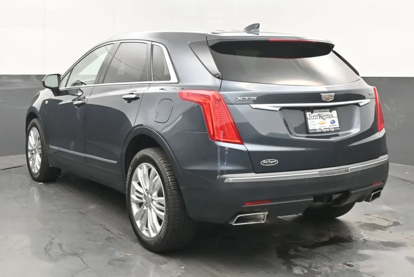 2019 Cadillac XT5 Premium Luxury photo 1