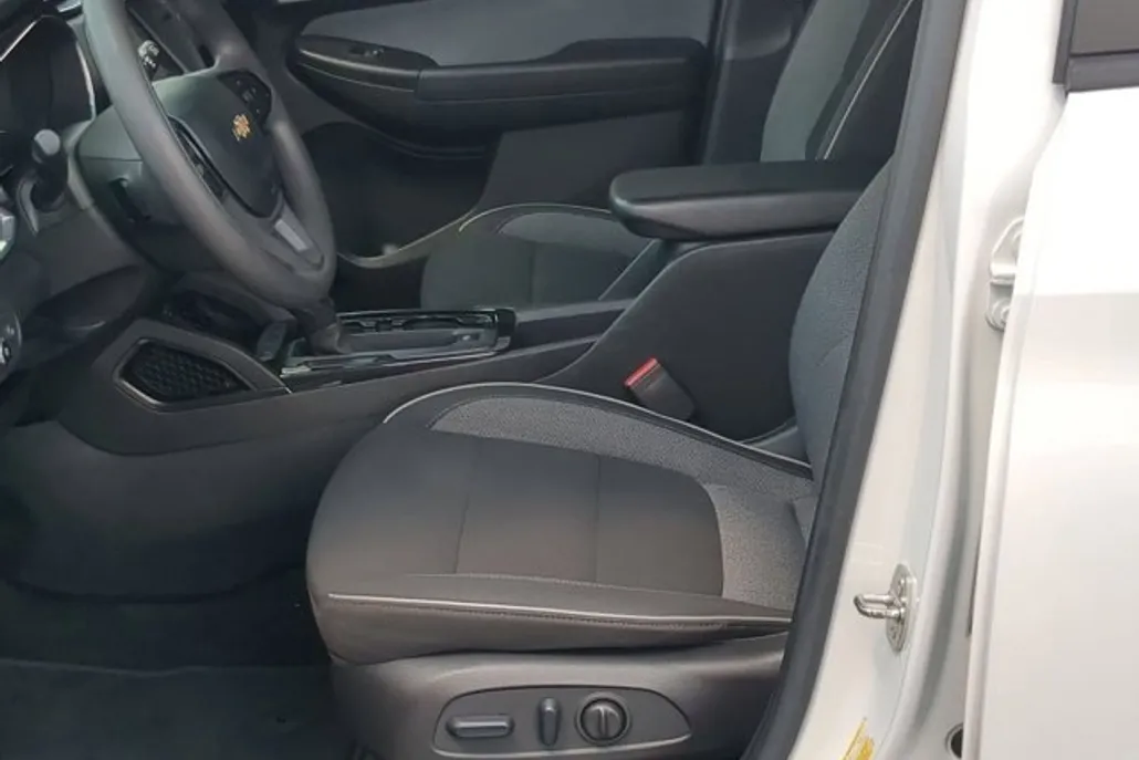 2023 Chevrolet Trailblazer LT photo 1