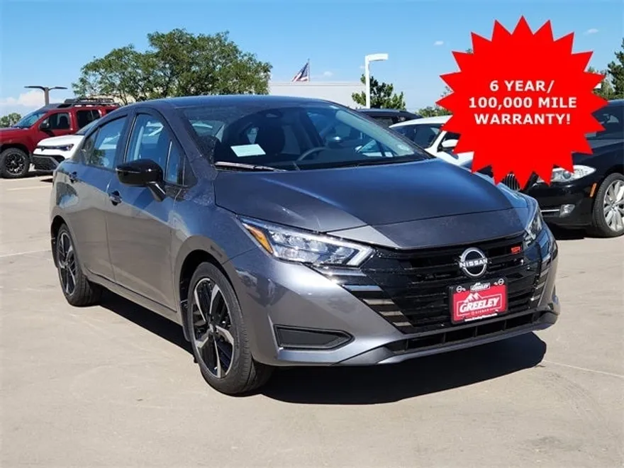 2025 Nissan Versa 1.6 SR photo 1