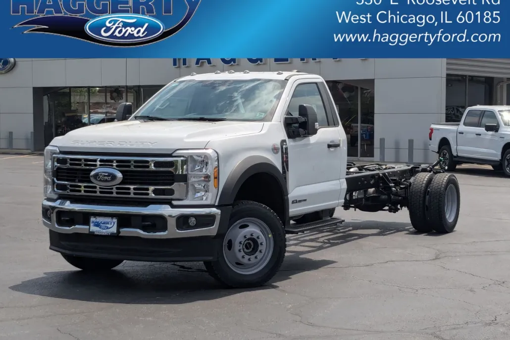 2025 Ford F-550 XL photo 1