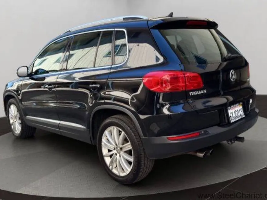 2012 Volkswagen Tiguan SE photo 1