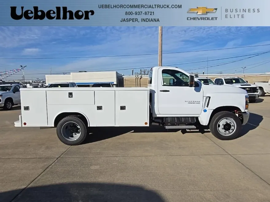 2024 Chevrolet Silverado 4500HD Work Truck photo 1