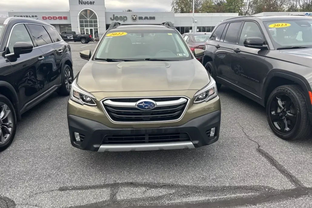 2022 Subaru Outback Limited photo 1