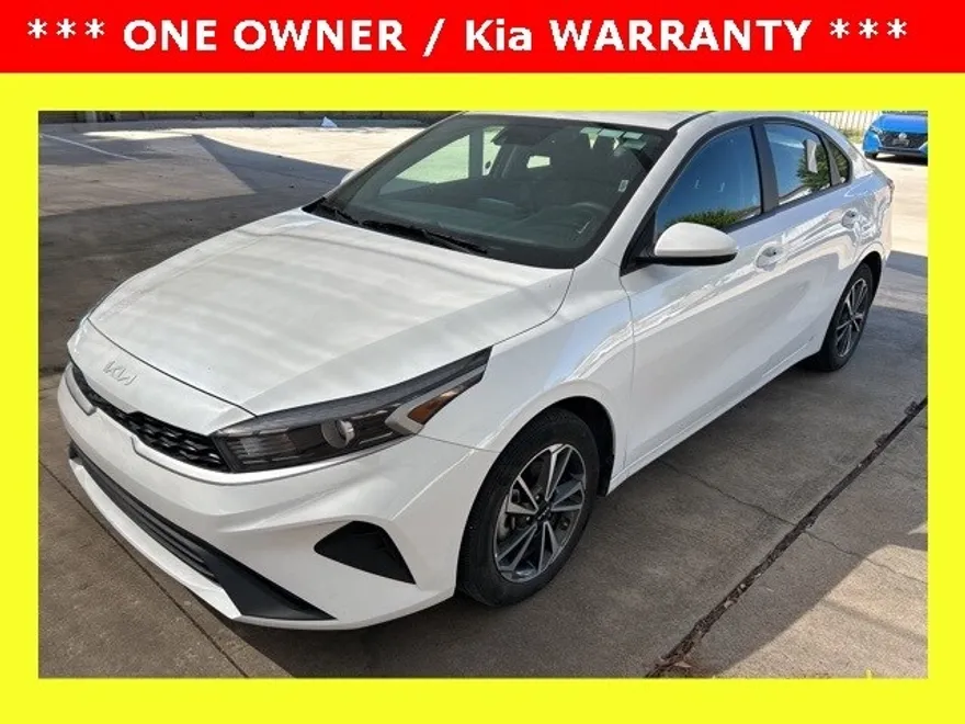 2024 Kia Forte LXS photo 1
