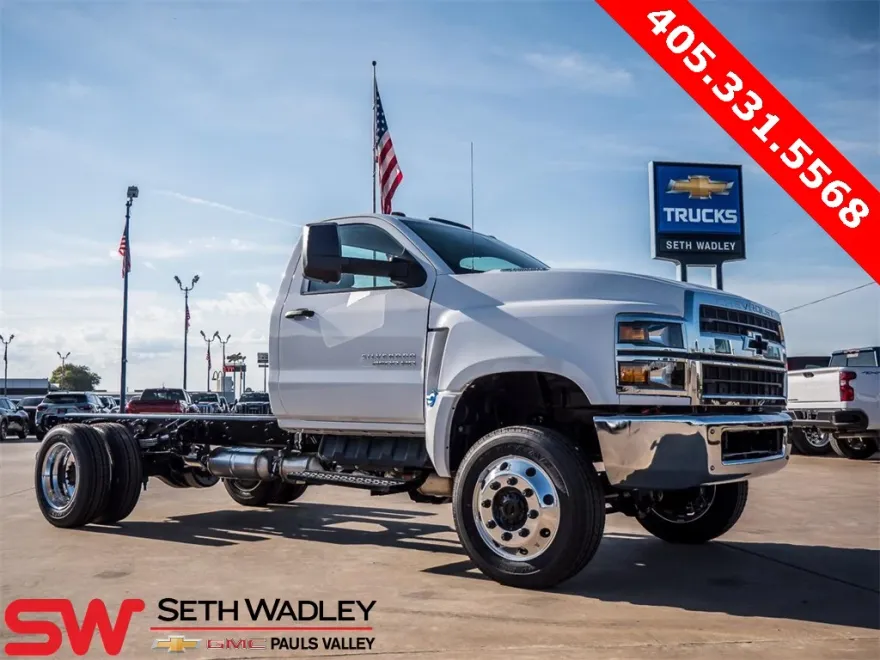 2024 Chevrolet Silverado 4500HD Work Truck photo 1