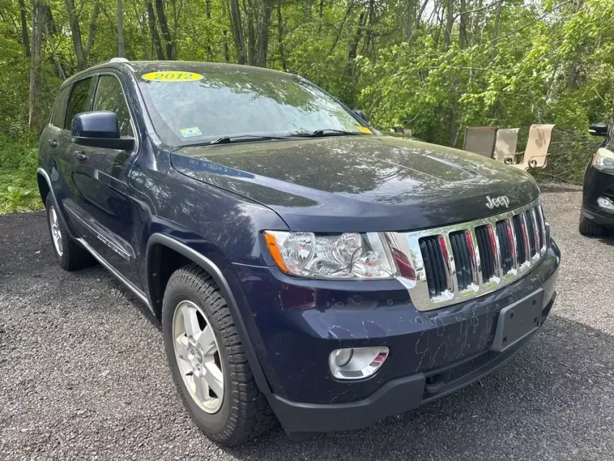 2012 Jeep Grand Cherokee Laredo photo 1