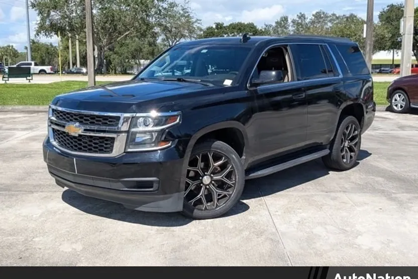 2018 Chevrolet Tahoe LT photo 1