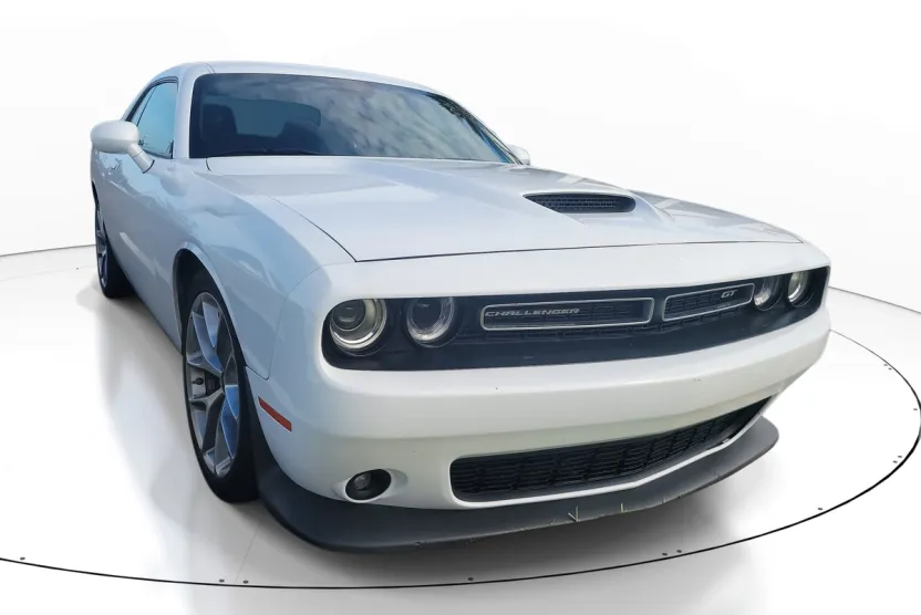2022 Dodge Challenger GT photo 1