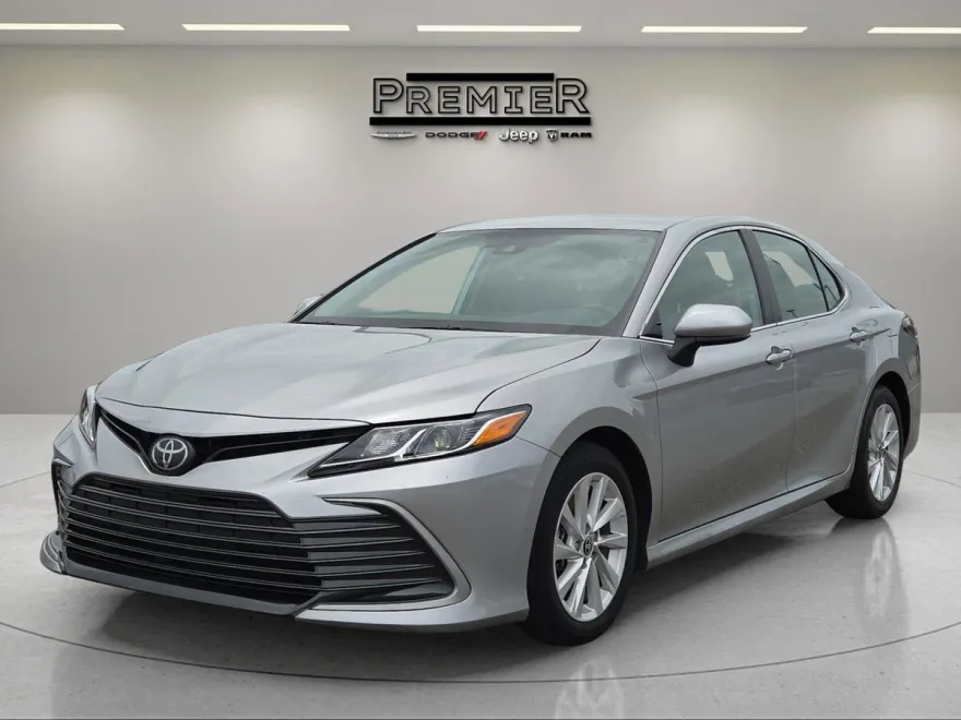 2024 Toyota Camry LE photo 1