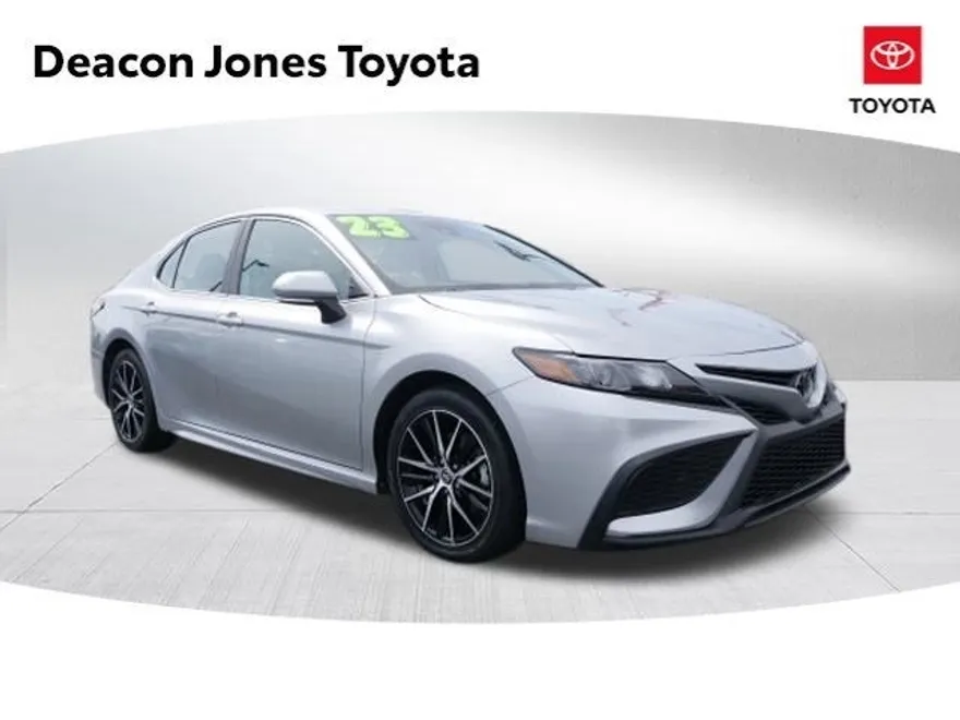2023 Toyota Camry SE photo 1