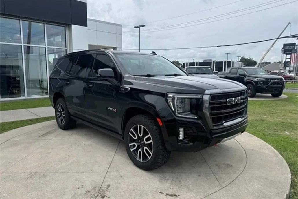 2022 Gmc Yukon AT4 photo 1