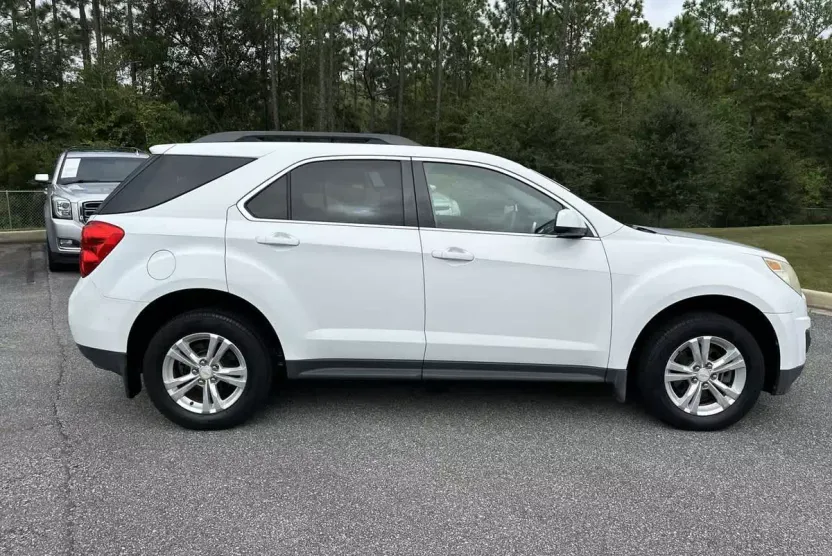 2011 Chevrolet Equinox photo 1