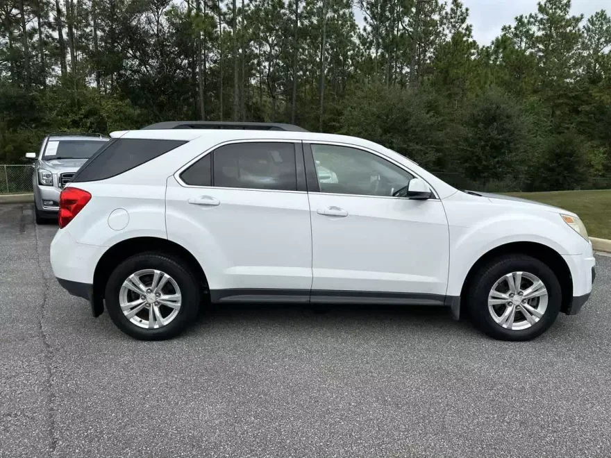 2011 Chevrolet Equinox photo 1