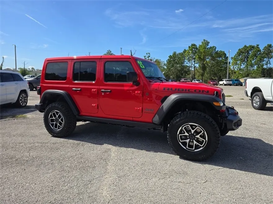 2025 Jeep Wrangler Rubicon photo 1