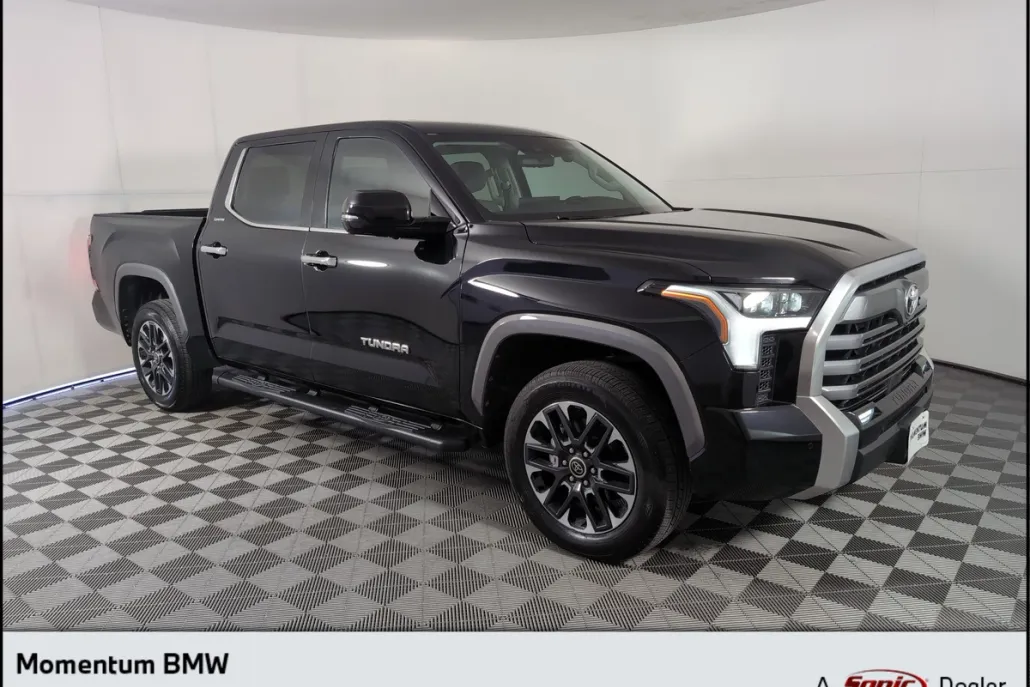 2024 Toyota Tundra Limited CrewMax photo 1