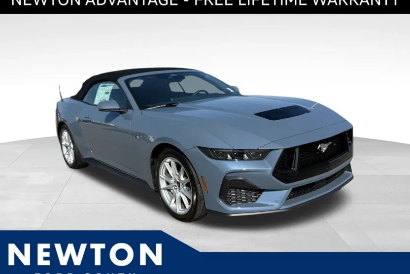 2025 Ford Mustang GT Premium photo 1