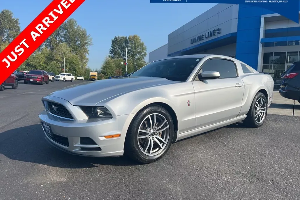2014 Ford Mustang V6 Premium photo 1