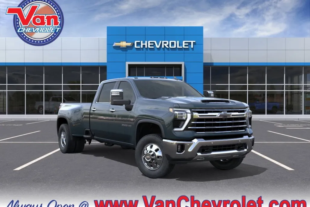 2026 Chevrolet Silverado 3500HD LTZ photo 1