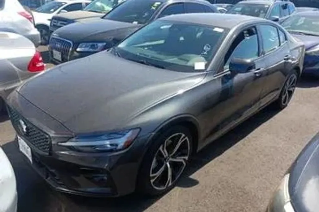 2024 Volvo S60 B5 Core photo 1