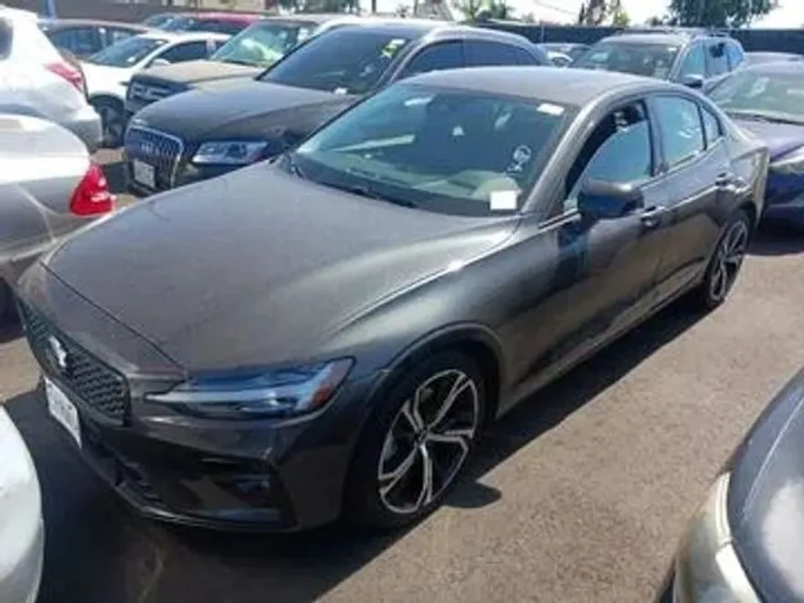 2024 Volvo S60 B5 Core photo 1