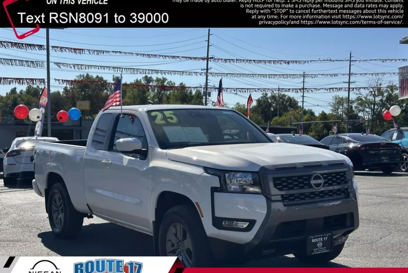 2025 Nissan Frontier SV photo 1