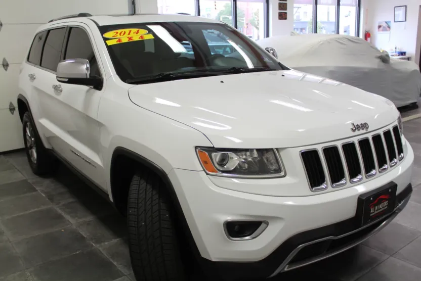 2014 Jeep Grand Cherokee Limited photo 1