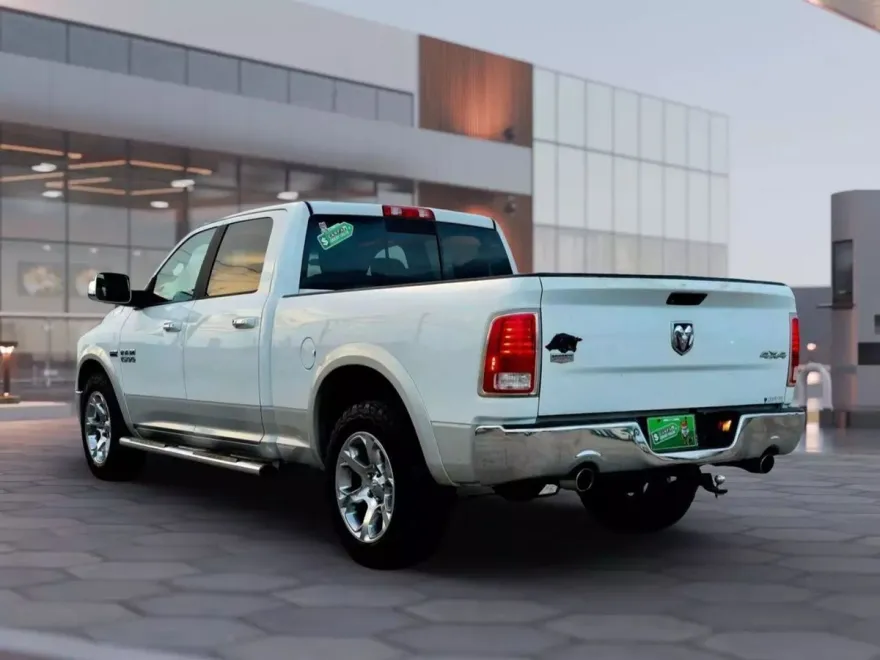 2014 Ram 1500 Laramie photo 1