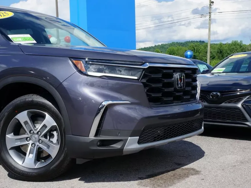 2025 Honda Pilot EX-L photo 1