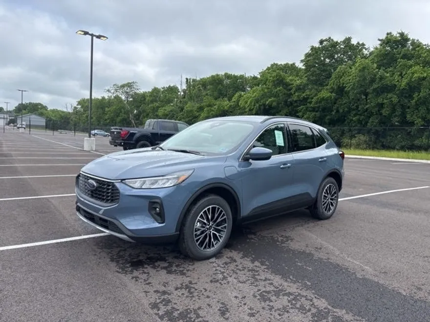 2025 Ford Escape Plug-In Hybrid Base photo 1