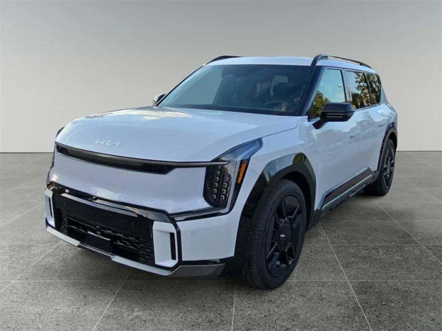 2026 Kia EV9 GT-Line photo 1