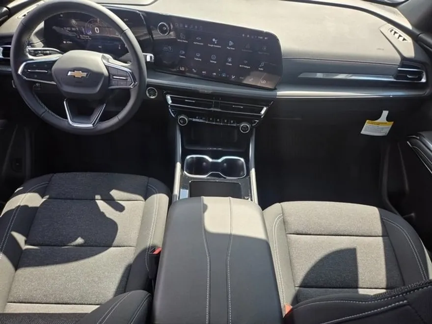 2026 Chevrolet Traverse photo 1