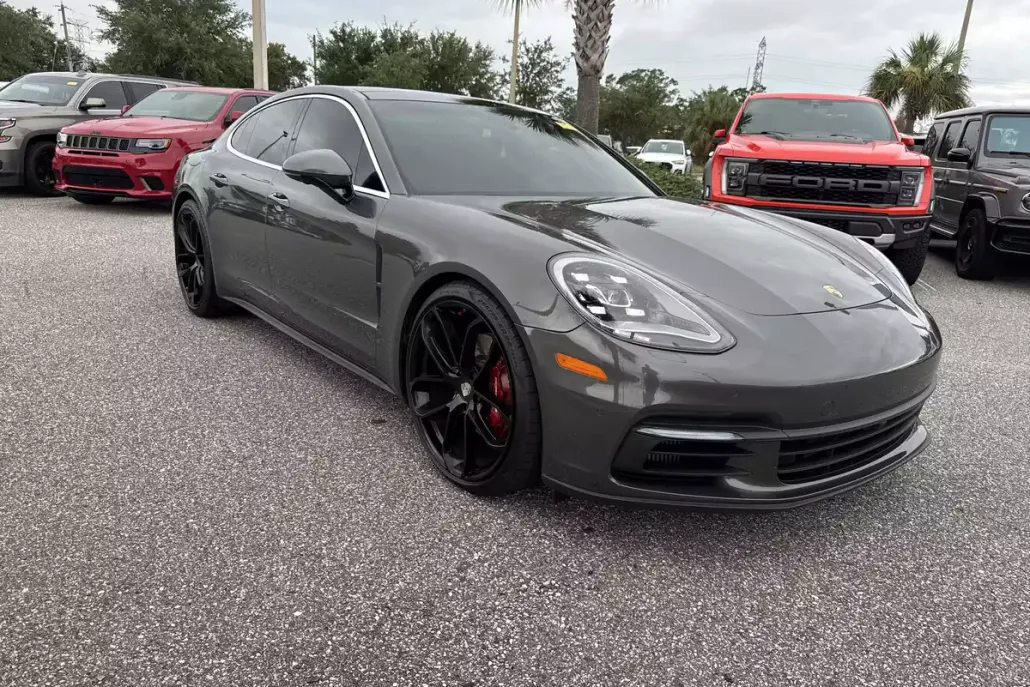 2018 Porsche Panamera 4S photo 1