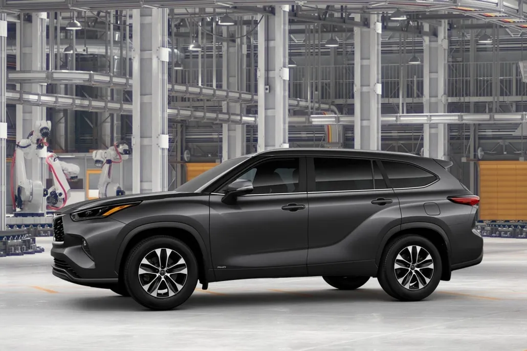 2025 Toyota Highlander Hybrid XLE photo 1